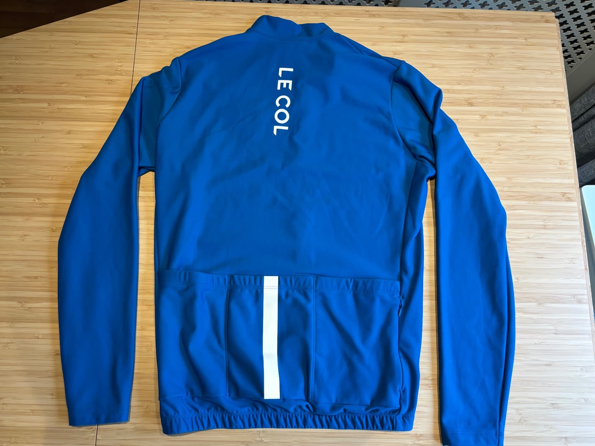 Main image 5