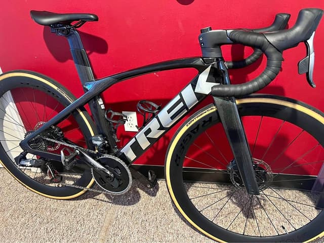 2022 TREK MADONE whatsapp : +447901979840