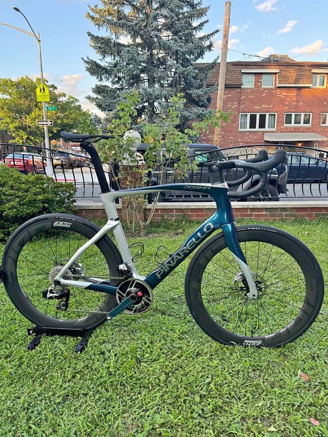 2023 Pinarello Dogma F NEW 2024 SRAM Red AXS E1 Groupset NEW Zipp 404 Firecrest wheels whatsapp : +447901979840