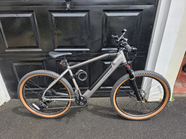 Claud Butler Ridge 2.0 (Like New - Only 30 Miles) + Premium Security & Light Package