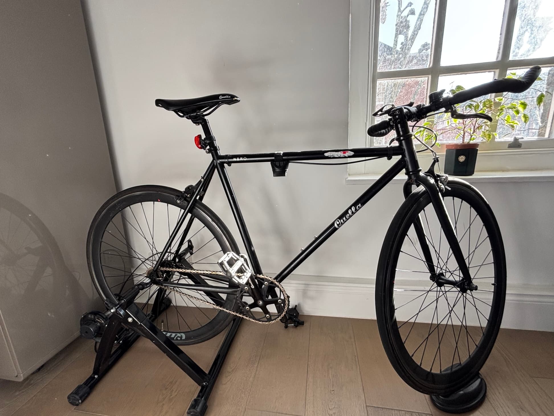 Quella Nero Courier Single Speed Bike