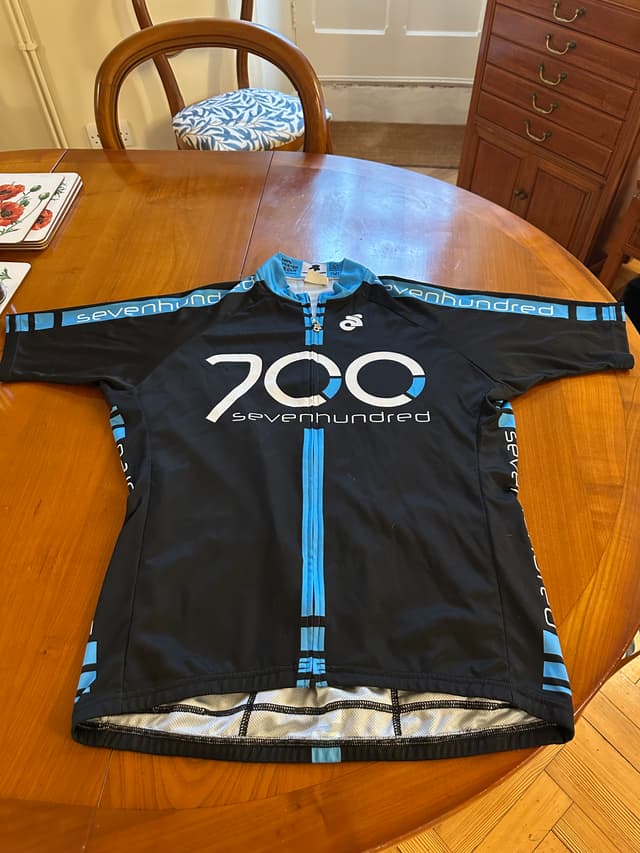 700 cycling jersey