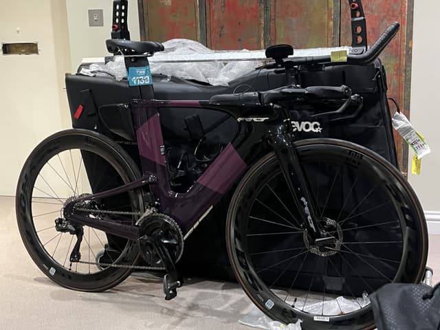 AX 105 FELT like new  BIKE SALE FOR 2500 not 3500!