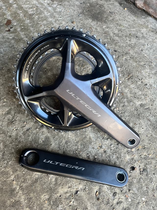 Shimano Ultegra R8100 Chainset - 172.5mm crank - 52/36T